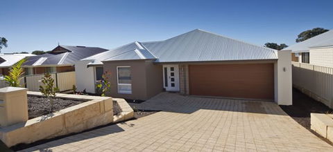 Steele Campbell Building - Builder Find 1