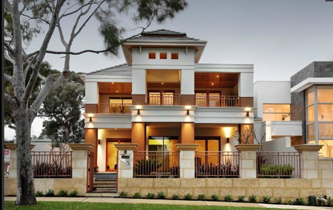 Exclusive Residence - Builder Find 2
